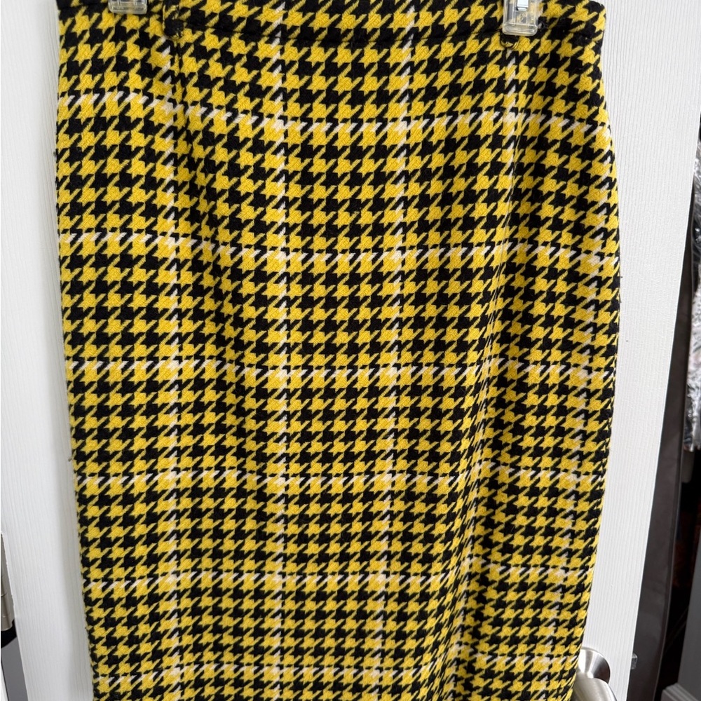 Mondi Yellow & Black Houndstooth Pencil Skirt
